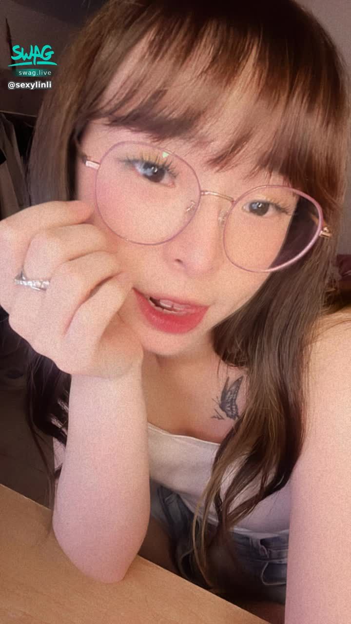 sexylinli : 系統異常 晚點開播💕😚