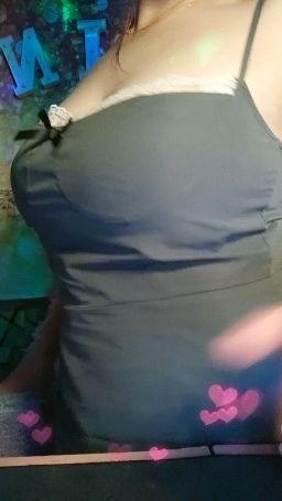 nathalisse : feel my sexy dress wanna see inside 🤗🙃