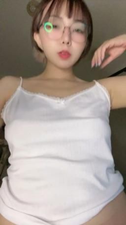 mao_oo : Babe隨便搖一下可以吧😎