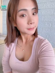 pizza_0705 : 換新工作後忙翻了..都沒空上來直播😅但是想跟我見面喝咖啡,或是聊天的😘一樣可以私訊我知道嗎🥰 約會 #露臉 #性感 #sexy #生活 #日常 #私訊