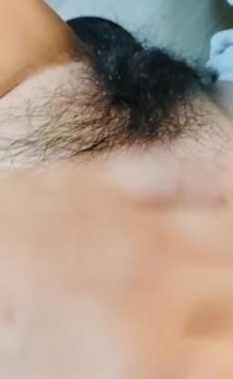 lelelina : 🔥特寫毛毛+硬起的豆豆😛
#樂樂#愛撫#性感#白皙#豆豆#毛毛