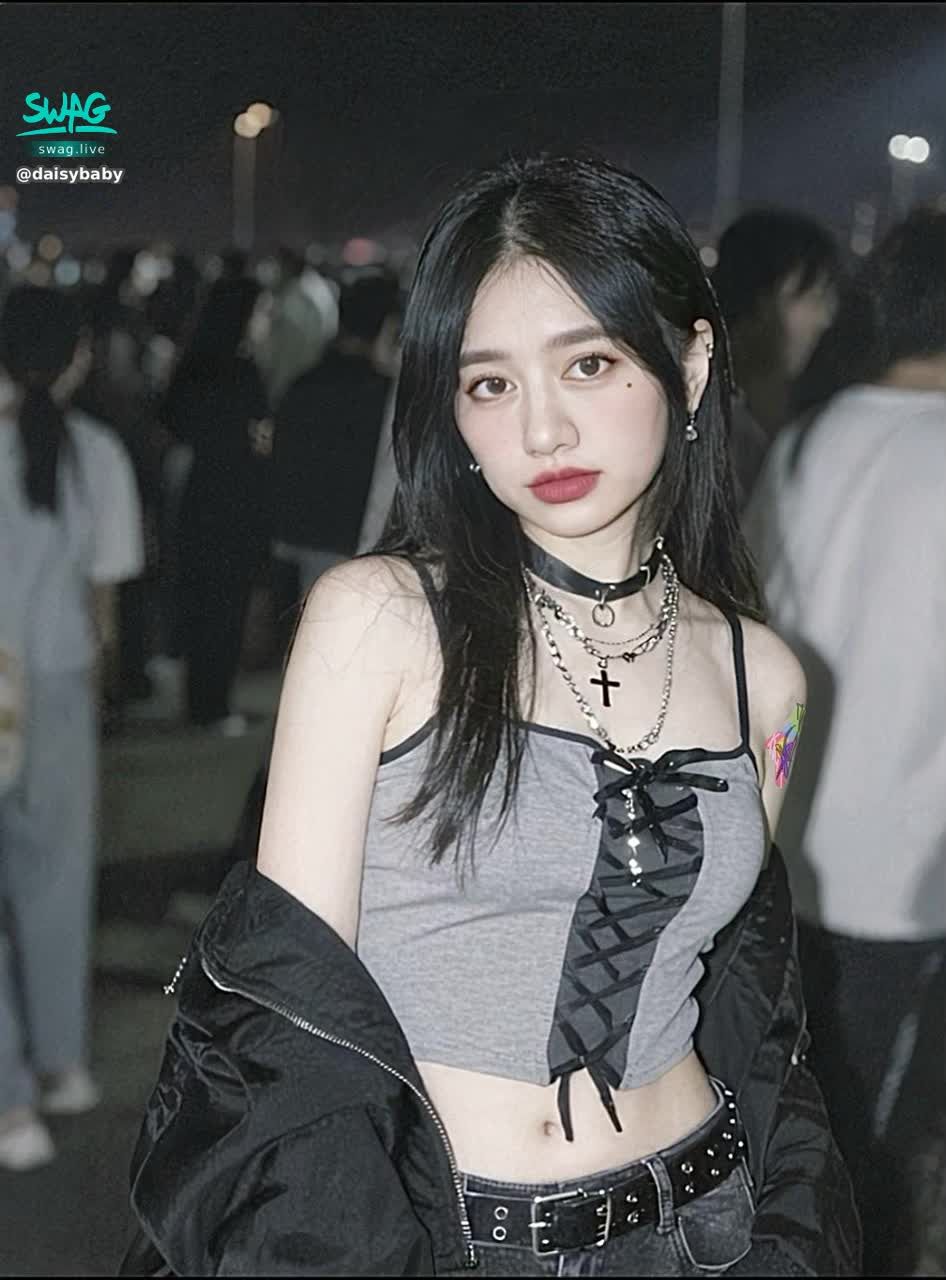 daisybaby : 💋🖤