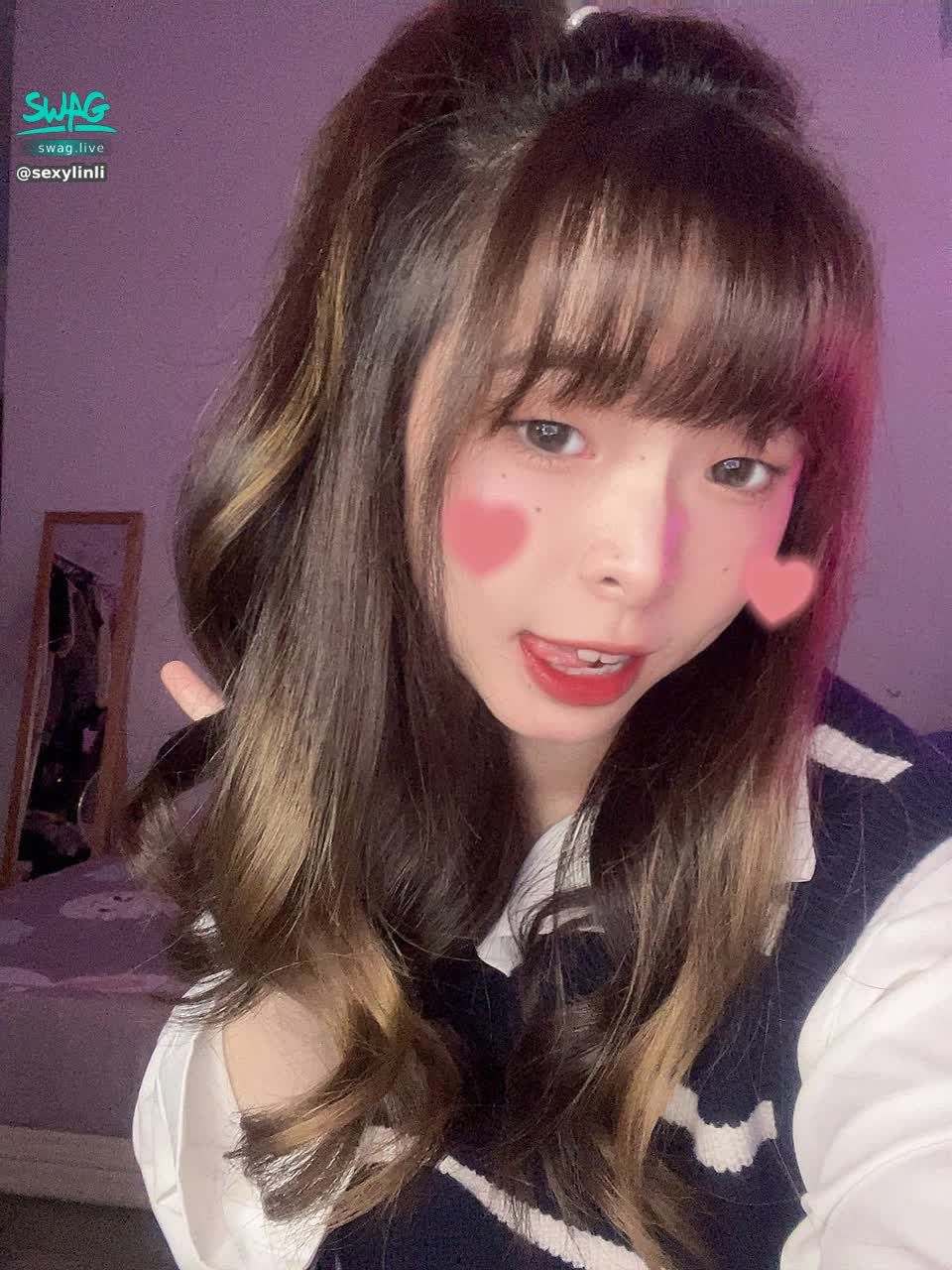 sexylinli : 😍12:00直播呦💗