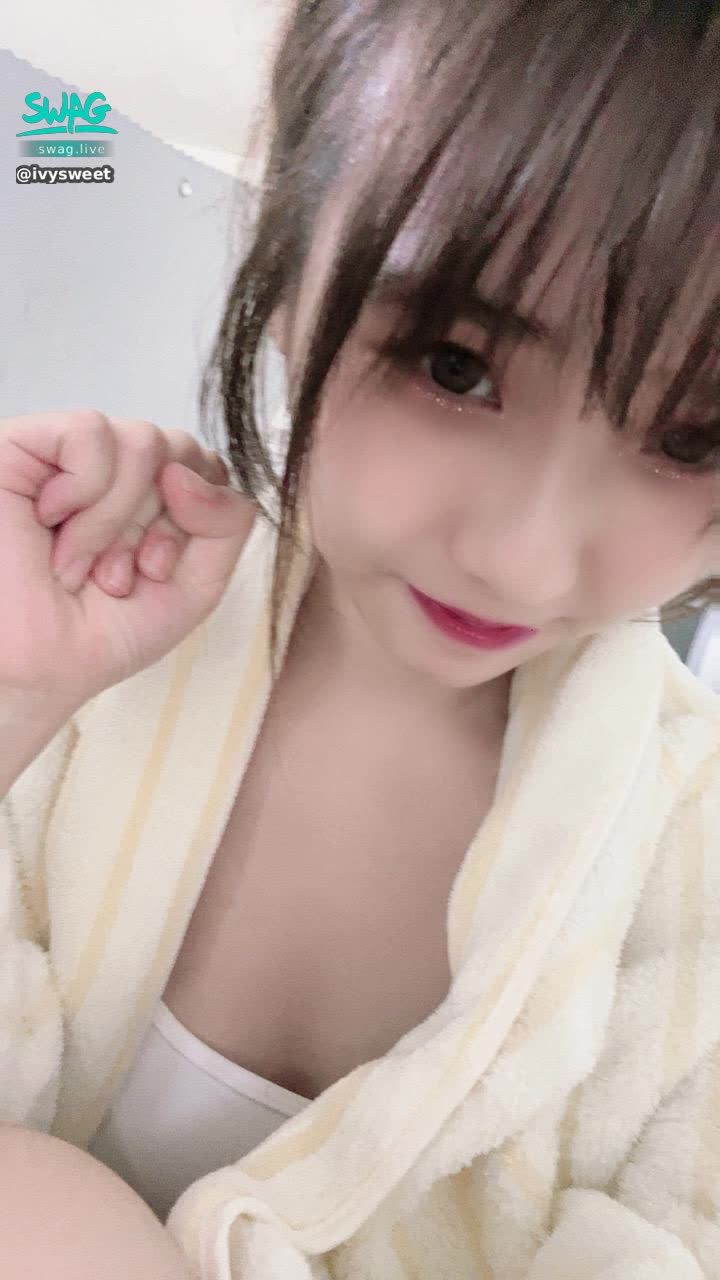 ivysweet : 沒有直播💖總有vy 伴在你左右