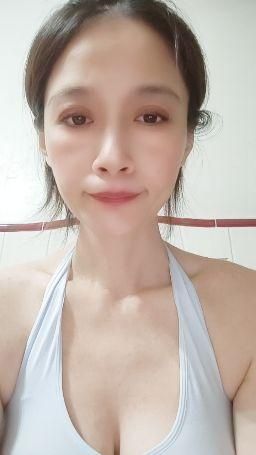kittyx : 小露34E 胸Babe