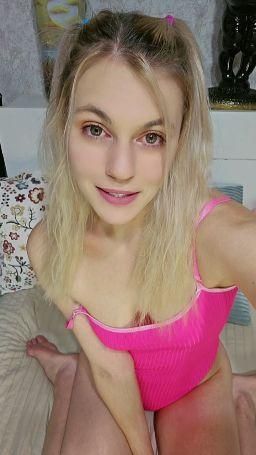 cuteairin19 : Hi guys, I was a little sick, but I'm feeling better now, I'll be waiting for you tonight, kisses😘💋
