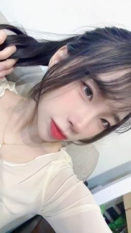 chiaochiaoo : 謝謝昨天有買票支持到50萬的喬寶們❤️
破50萬所以今日晚上21:30開播表演會有小丁場呦😈
期待喬寶們來找我玩❤️