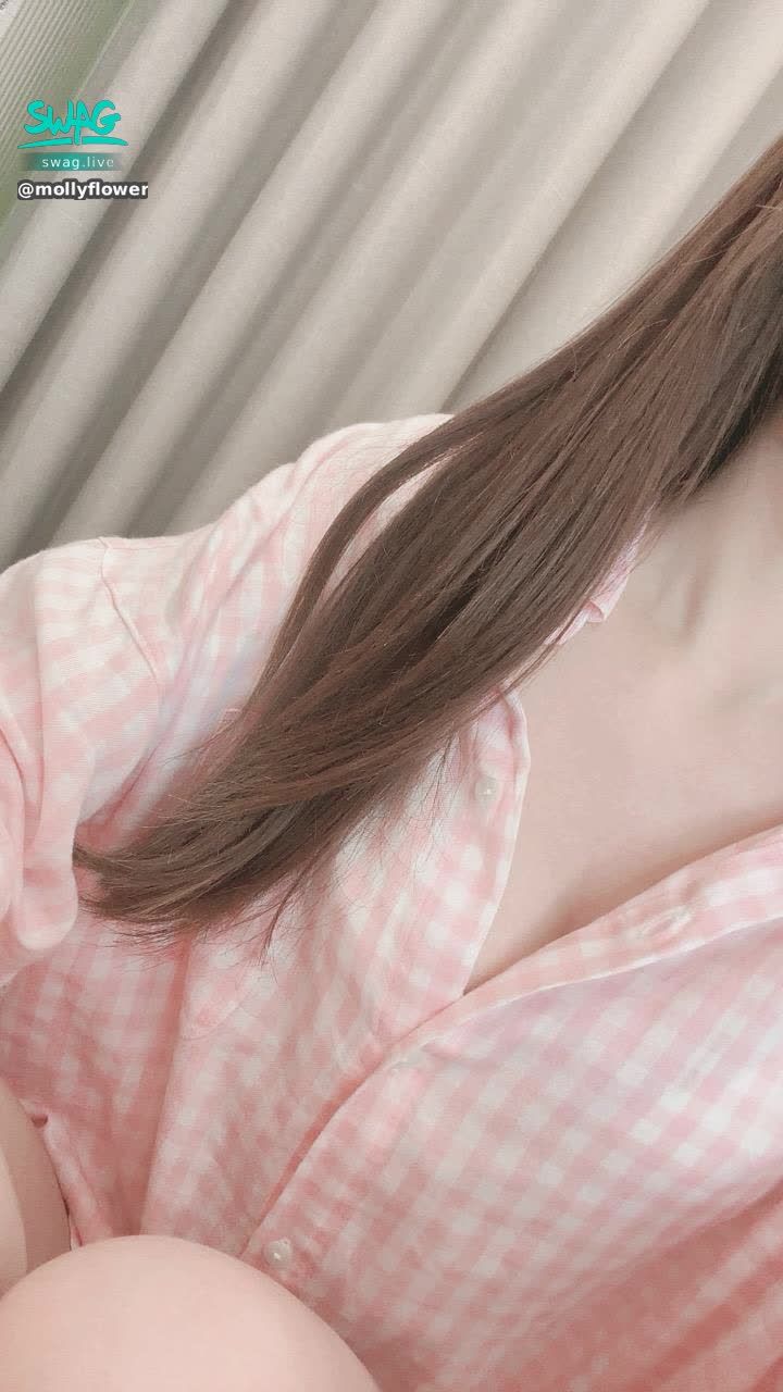 mollyflower : 跪求好多「教師節🎁」
直播或私訊都可以🥹🥹🥹