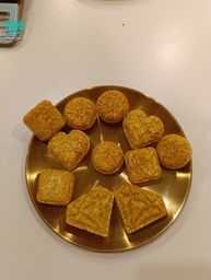 fion_na : 我自己做的洗髮餅,我爸說洗的時候頭皮真的是有發亮的感覺,不是因為禿頭的關係哦(喂)Babe