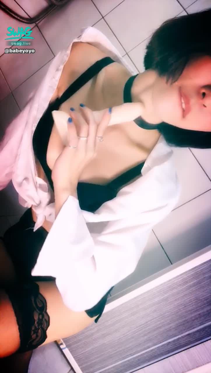 babeyoyo : 脖子來幫忙摩擦
