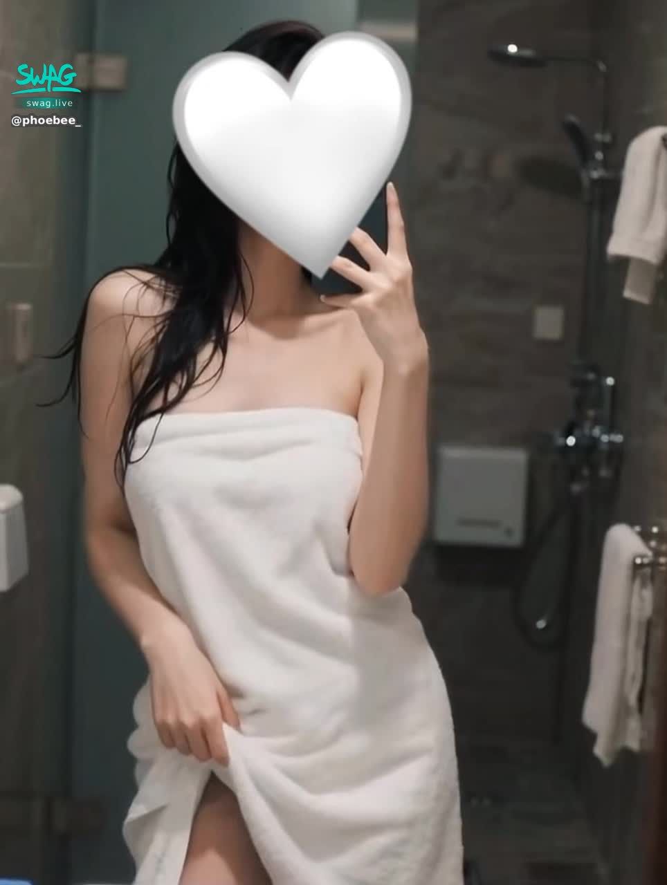 phoebee_ : 香香出浴 來檢查嗎😳