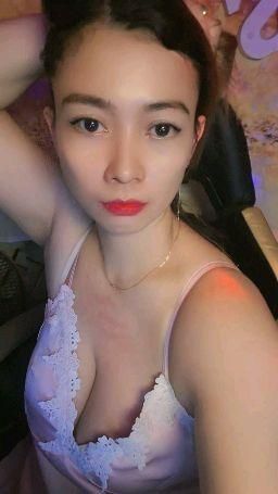 nathalisse : everytime i see i wanna bite you 😬