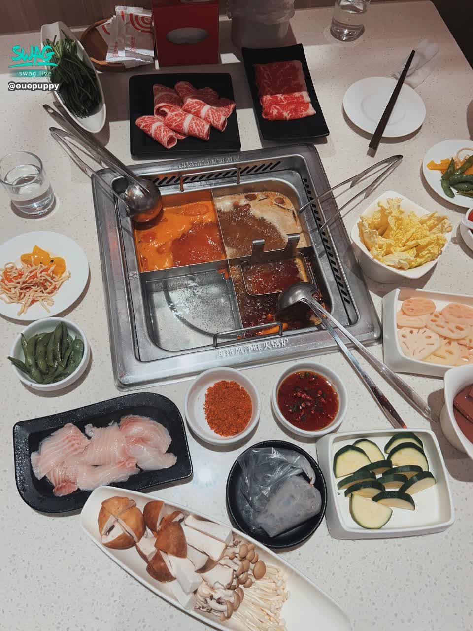 ouopuppy : 粉絲寶寶帶7pupu吃大餐🤤🤤🤤

#7pupu小姊姊