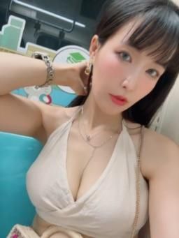 anitabebe : 😗