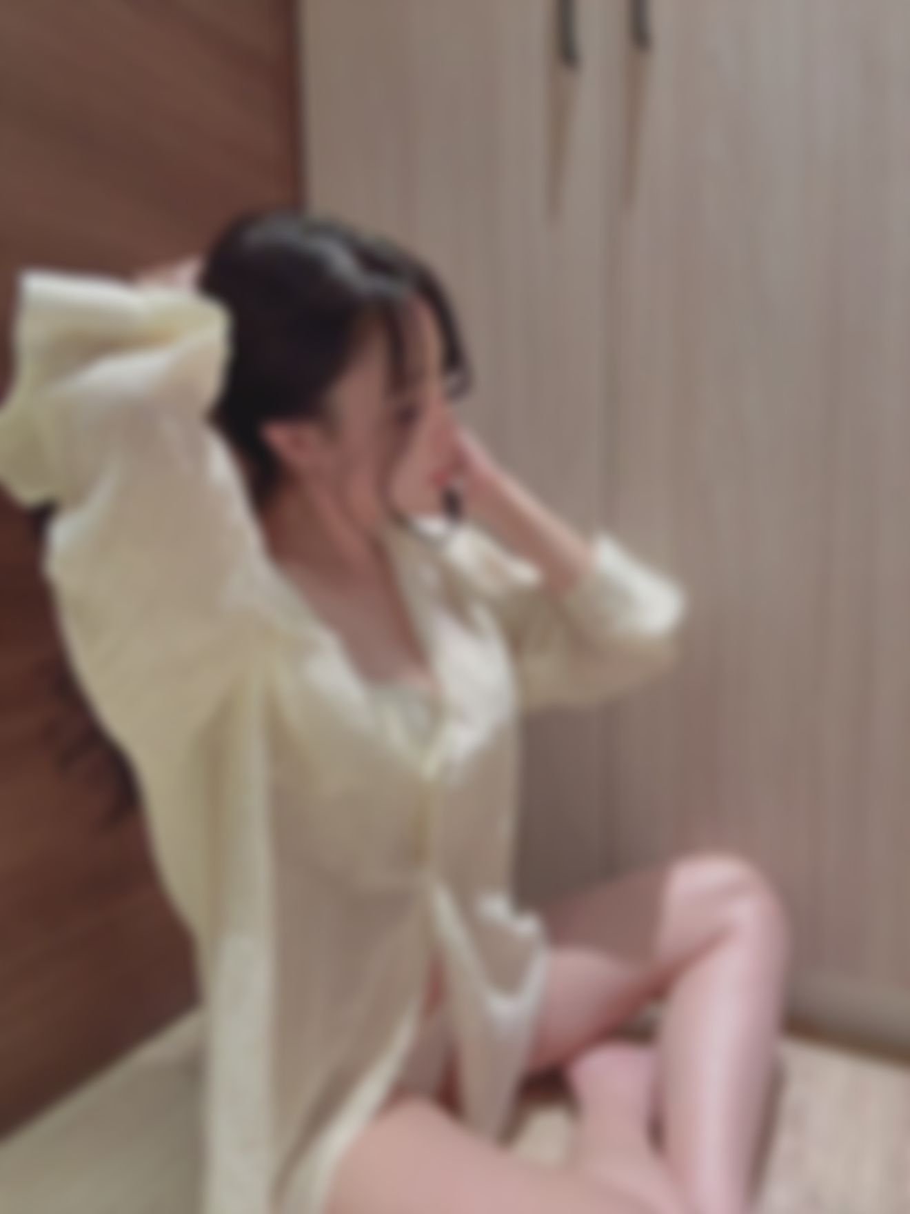  : 都你一直看，害我綁不完🥵