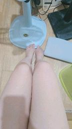 weiweibae : 腿