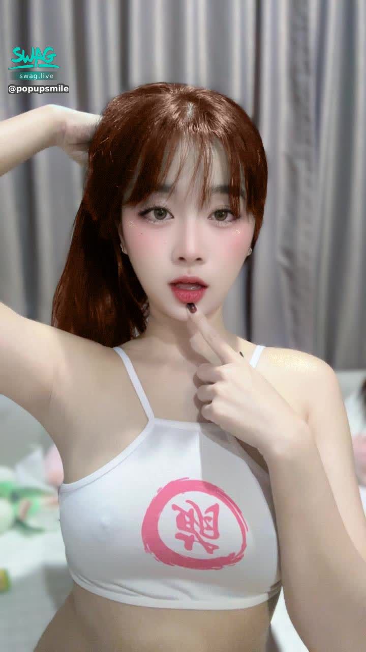 popupsmile : 你好,很高兴认识你。我叫毛毛,是个超级好色的女人。