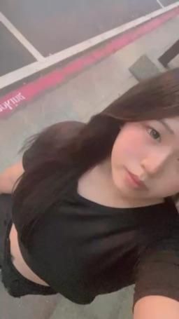ssjan : 看起來好像小甜甜🤭