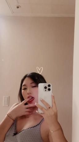 lovelyamber : 新睡衣喔❤️