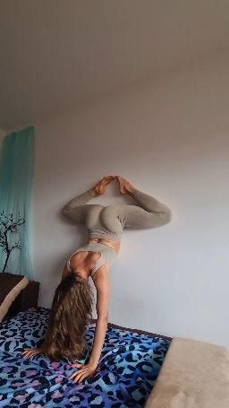 lessikitty : yoga, flexibility