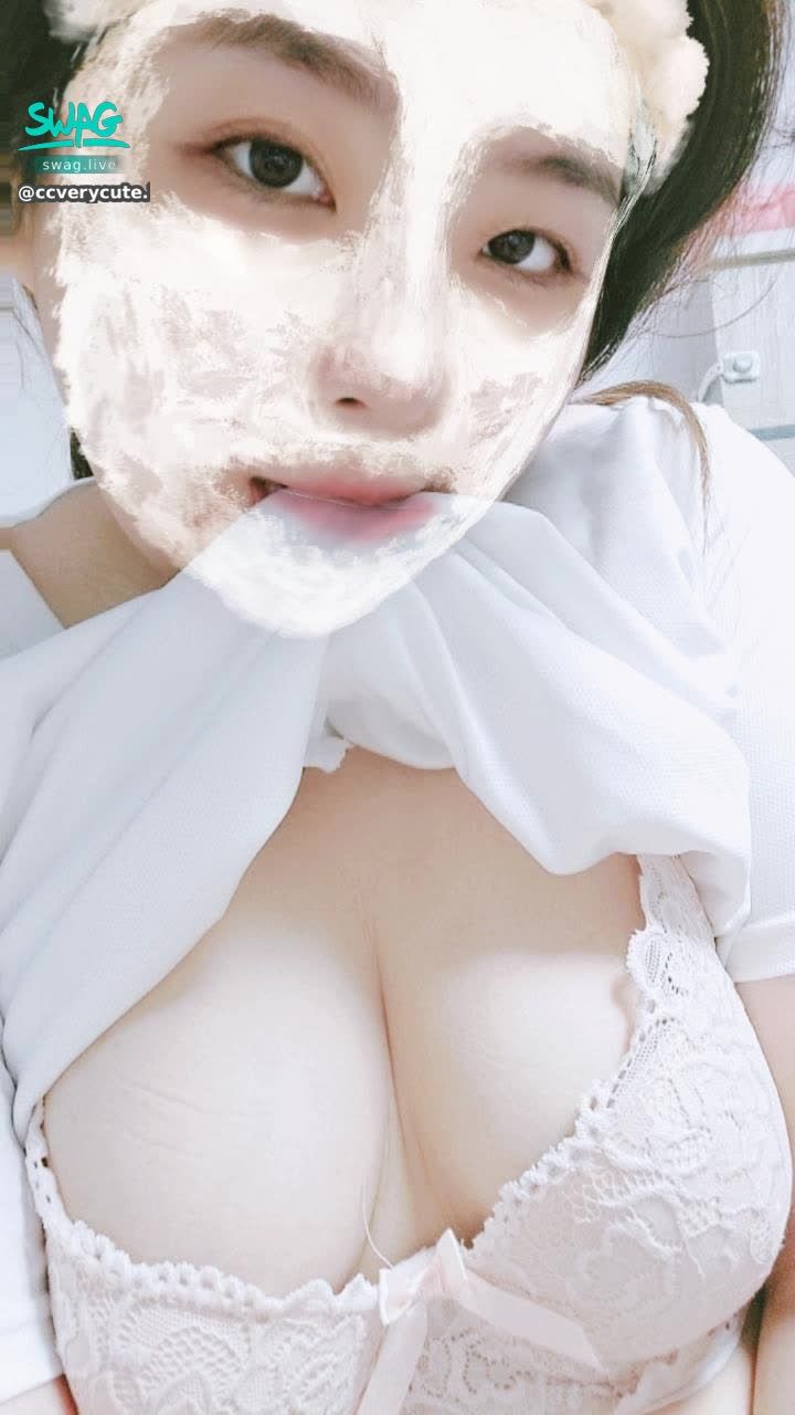 ccverycute.725 : 想看各式影片私訊🥰