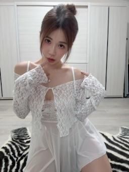 minipu_q : 白色情趣睡衣👅想看完整版私訊我❤️