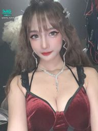 emily_babies : #性感 #sexy #奶 #露臉
真的好喜歡這套裝造😍
