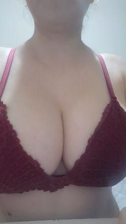 sexyviki : my sexy boobs