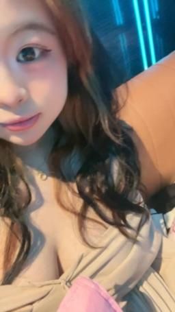 cloxyen1314 : 妹妹想哥哥了