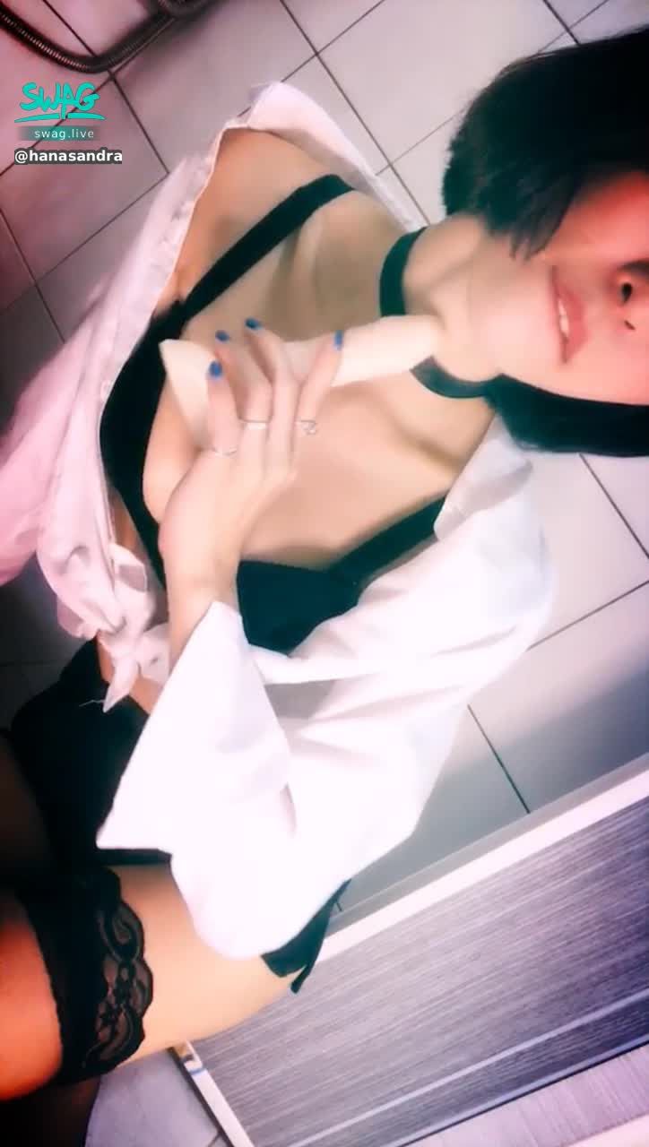 hanasandra : 頂到脖子了拉