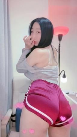 bershuka : 肥臀🍑