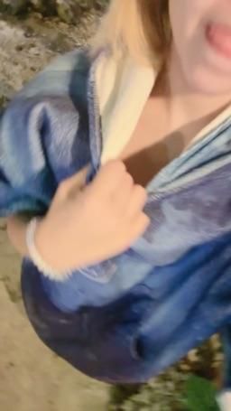 piffydream : 戶外偷看真空😛比比在小小島過中秋
