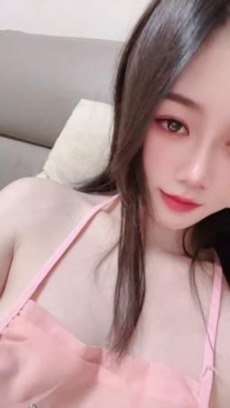 faye_faye : 10/8（三）晚間11:00
#瑜珈
達4萬鑽穿運動內衣👙開合跳
#主題直播#瑜珈