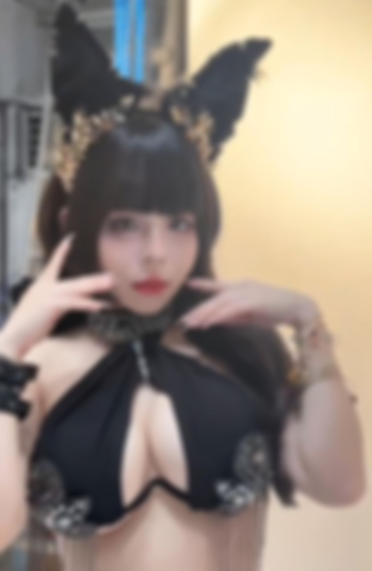 mandi : 胸前兩顆晃呀晃的🥵
