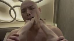 chiao54222 : 戀足福利💖白皙嬌嫩，真心不騙公認的美足🦶🏻你也想舔嗎？ Feat.曾強 #露臉 #sexy #足控
