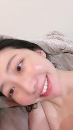 bershuka : 今晚洗完澡的皮膚好亮🤍✨記錄一下！