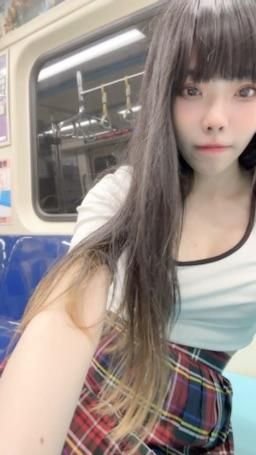 22_mizuki : 黑色膝上襪制服誘惑