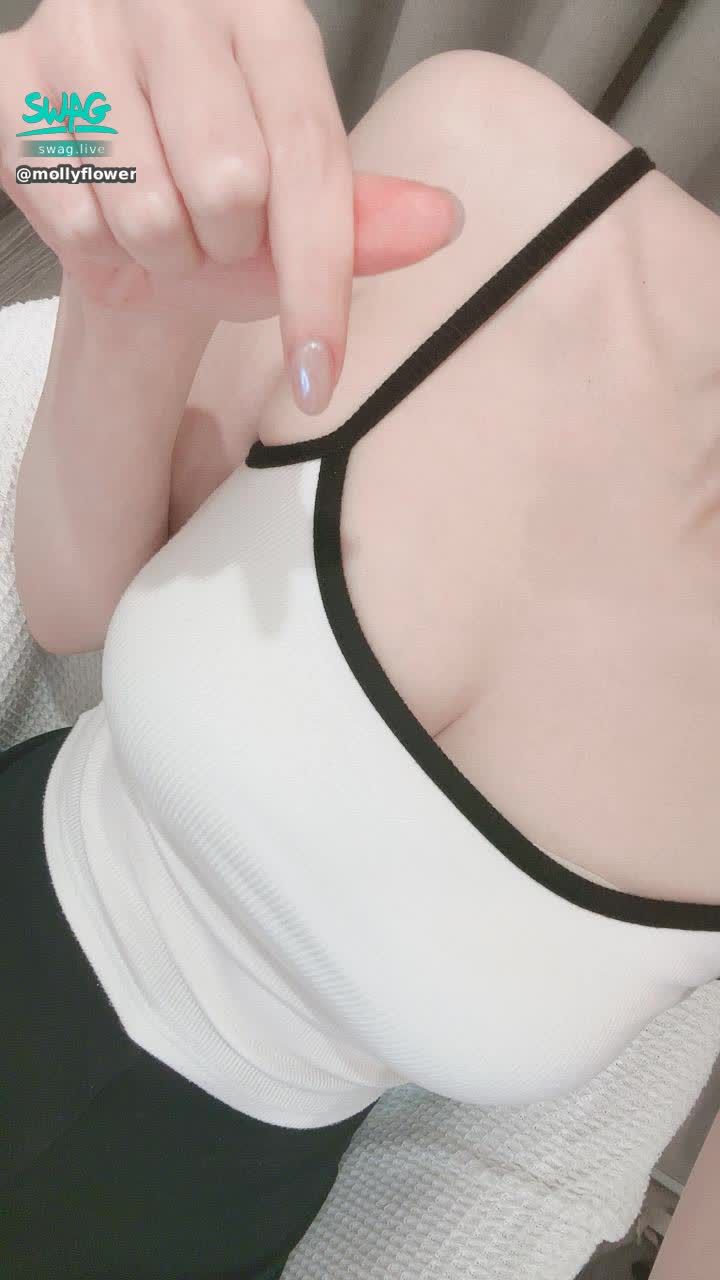 mollyflower : 星期四晚上10點播💗