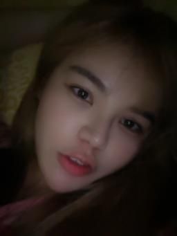 vicki4929 : 失眠了😭🥺