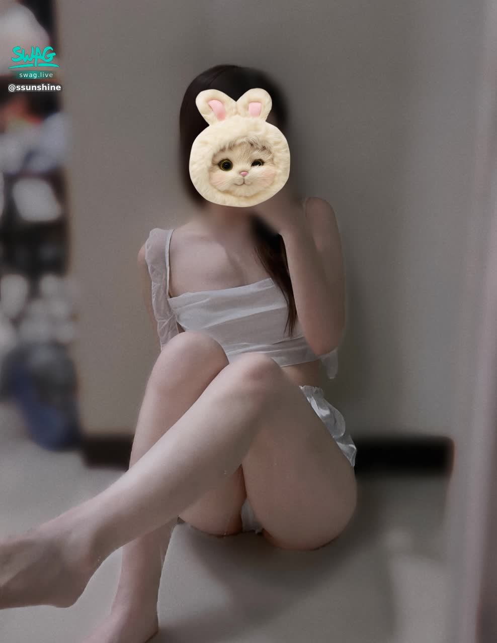ssunshine : 這裡有一隻小兔兔🐰💖