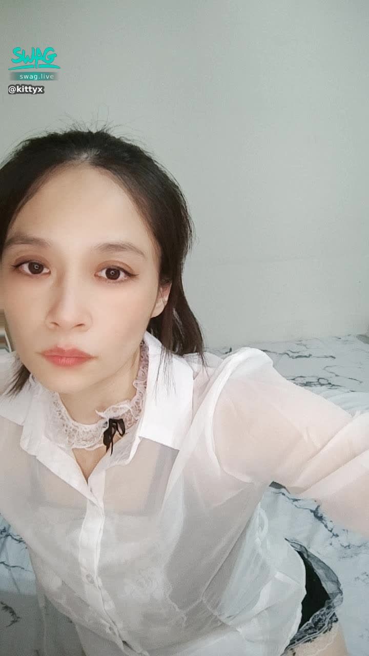 kittyx : 10/22（三） 22：00 
療癒護理師主題
達10萬💎性感火辣舞蹈🥵
#主題直播Babe