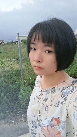 dawnsunnywo : 一起散步。
露臉 #生活 #可愛 #白白嫩嫩 #新人 #大眼睛