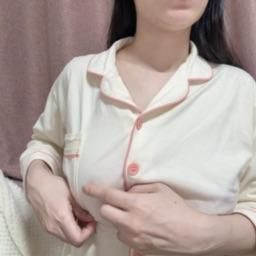 xxxaliya : 另一邊的點點也好色哦😈