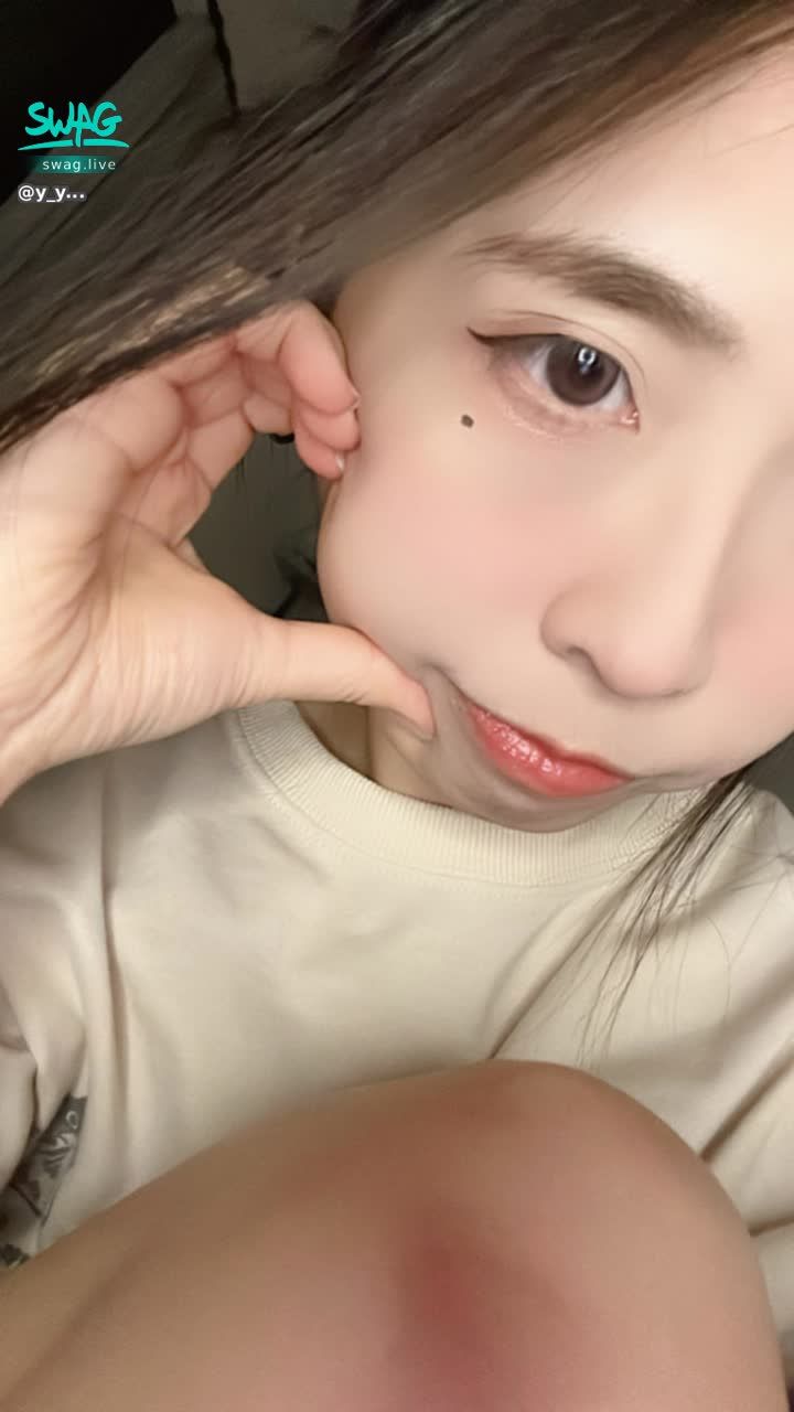 y_y... : 今日份耍可愛日常🤪✨