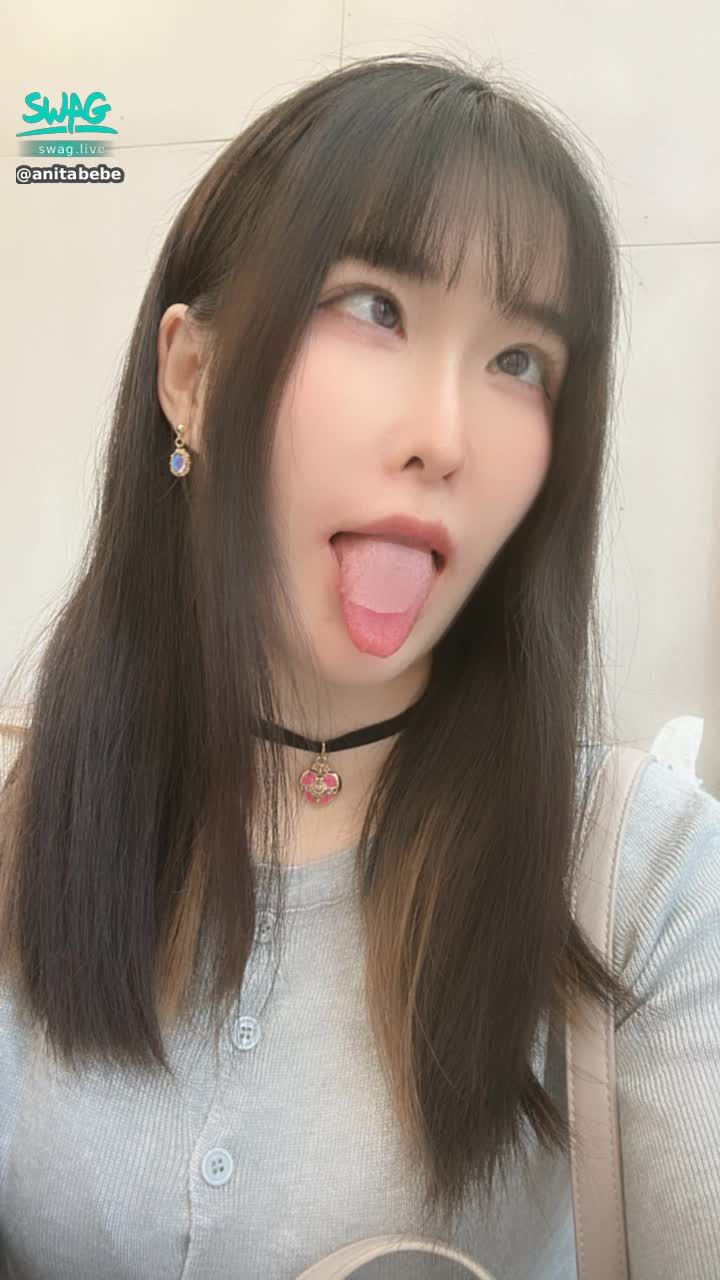 anitabebe : 11/1(六)22:45聊天性感居家女孩
達20萬鑽石 性感睡衣表演誘惑
#主題直播