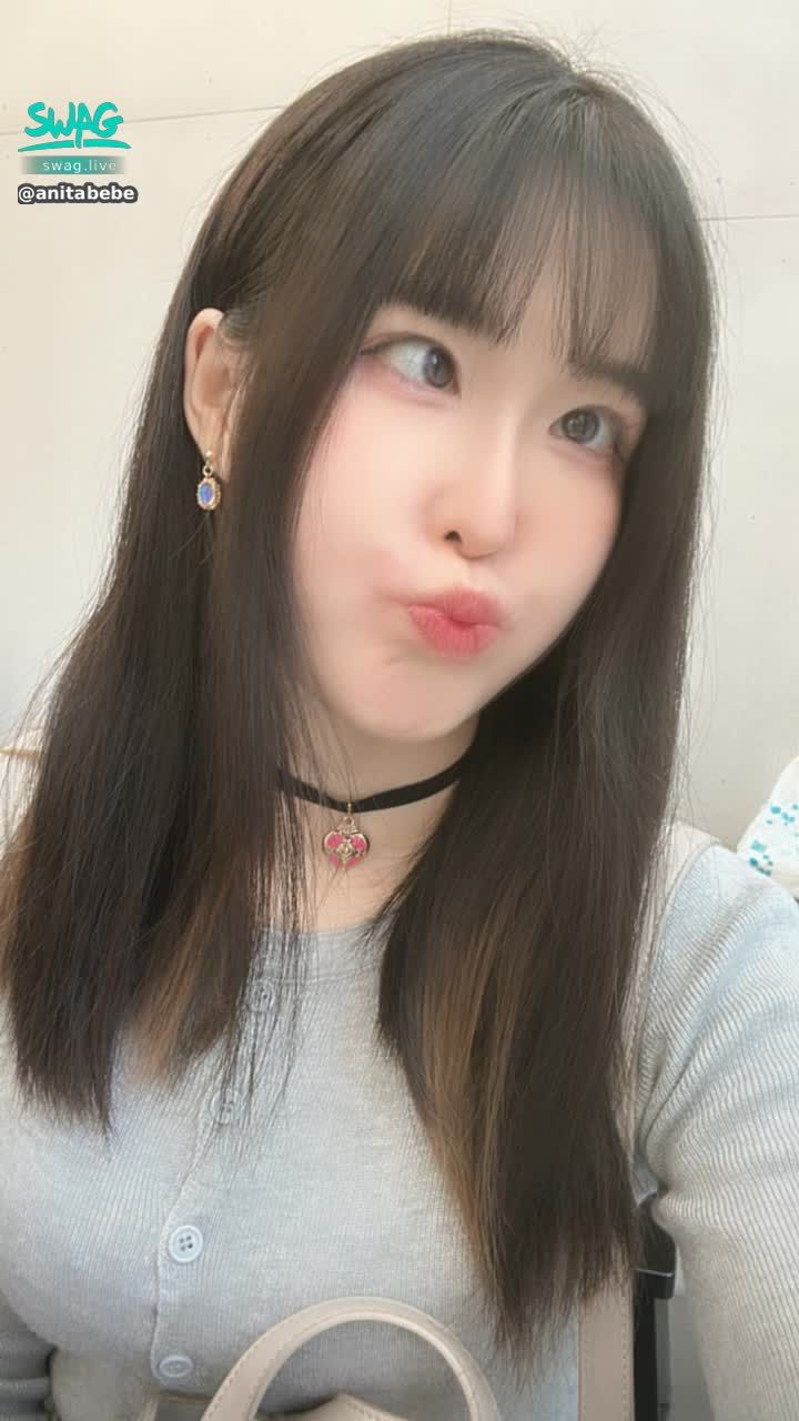 anitabebe : 11/2（日）22:45聊天性感居家女孩
達20萬鑽石 性感睡衣表演誘惑
#主題直播