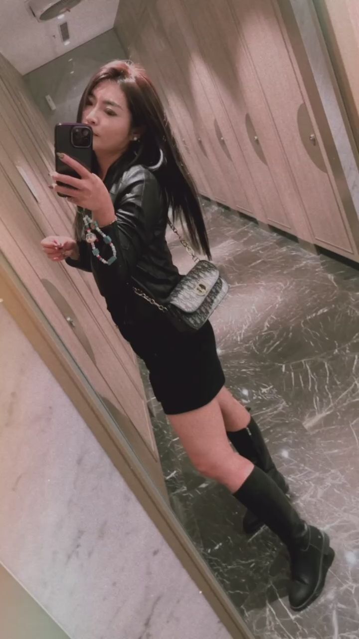 jenniebae : 我們晚點見哦❤️