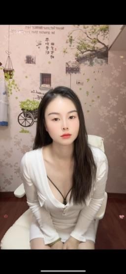 sharprage3466 : 刚来到这个平台，有没有哥哥喜欢？希望遇到那个他