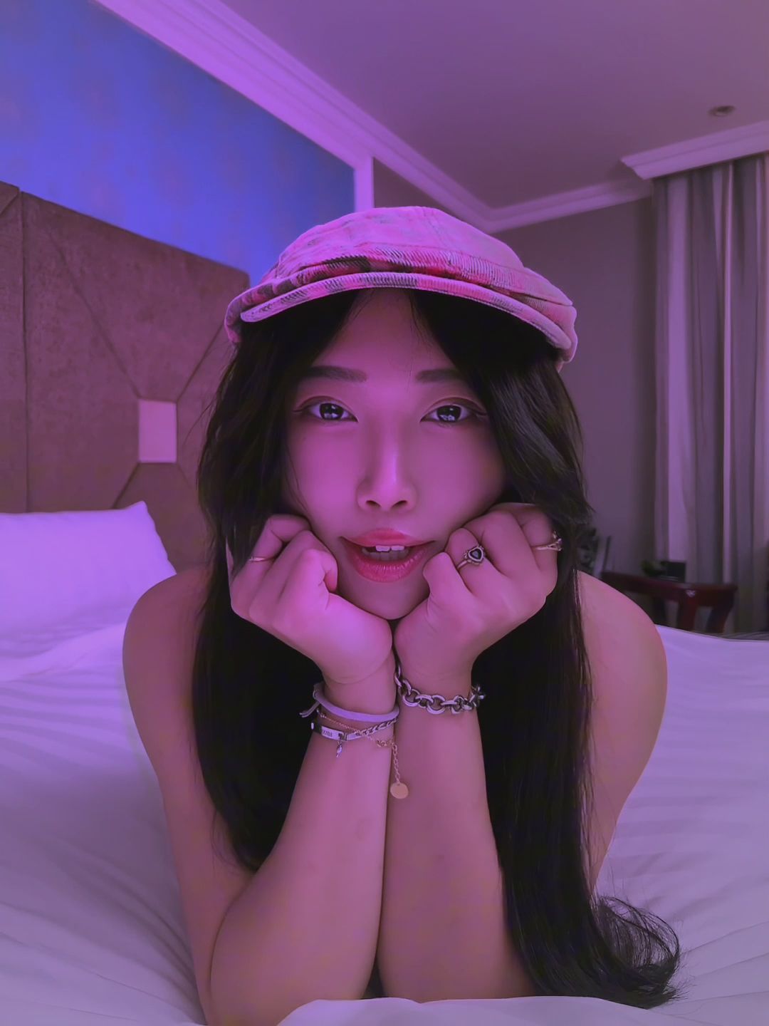 hanabi090720 : 你覺得從我這爬到你那要多久？