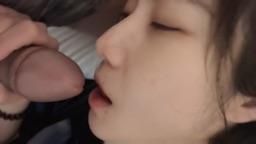 livybaby : 吃雞雞